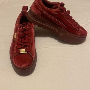 Puma Women's Sneakers in Red and Brown